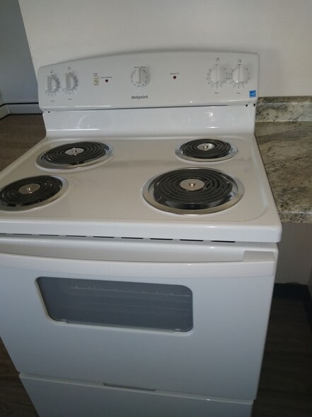 Building Photo - 3302 Grandview Dr