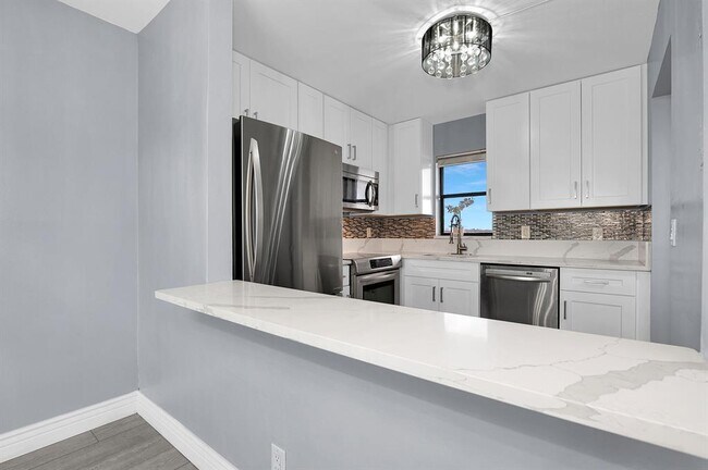 Building Photo - 9355 SW 8th St