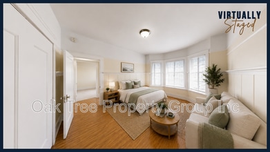 Building Photo - 547 24th St