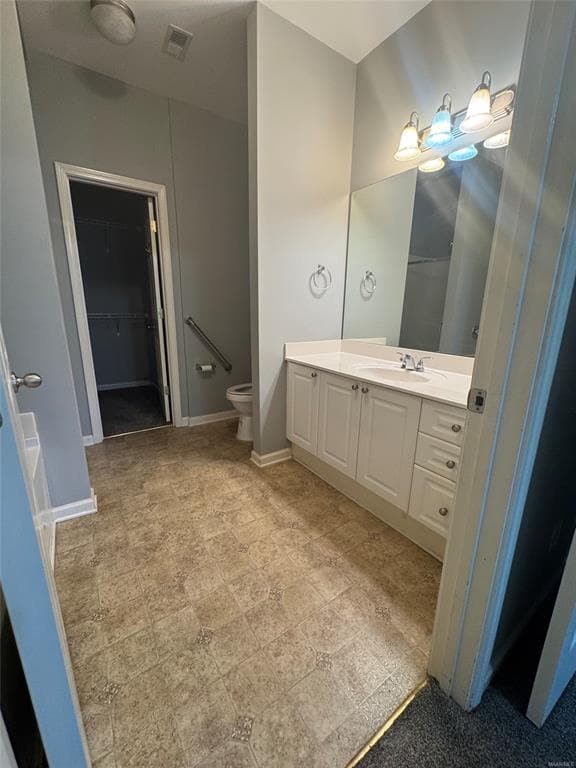 Building Photo - 61 Park Dr S