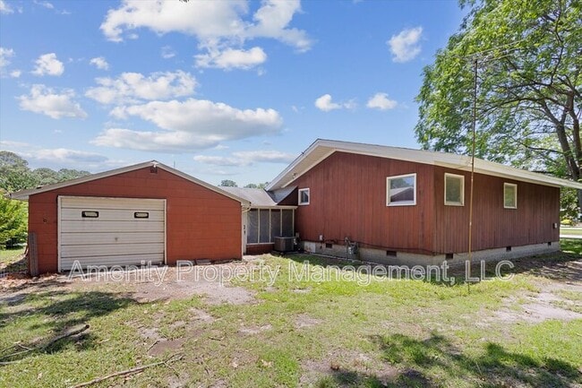 Building Photo - 1405 Todds Ln