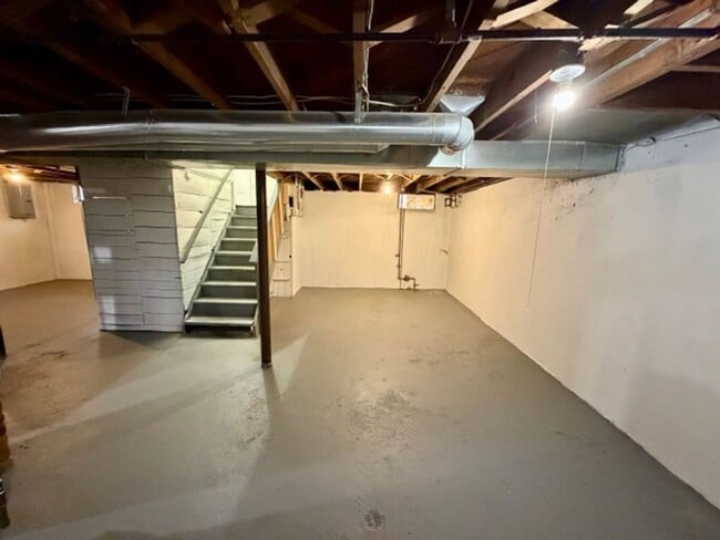 Building Photo - For Lease: Totally Updated 3 Bedroom 1 Bath Welcome Section 8 Call 313-429-3244 KPM Detroit