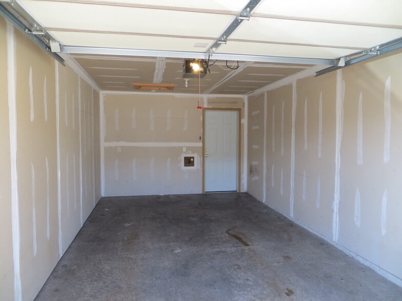 Building Photo - 616 Westwynd Ct