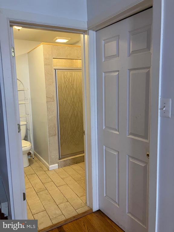 Building Photo - 1920 Fontain St