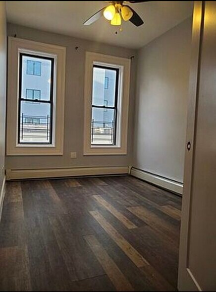 Building Photo - 231 Martense St