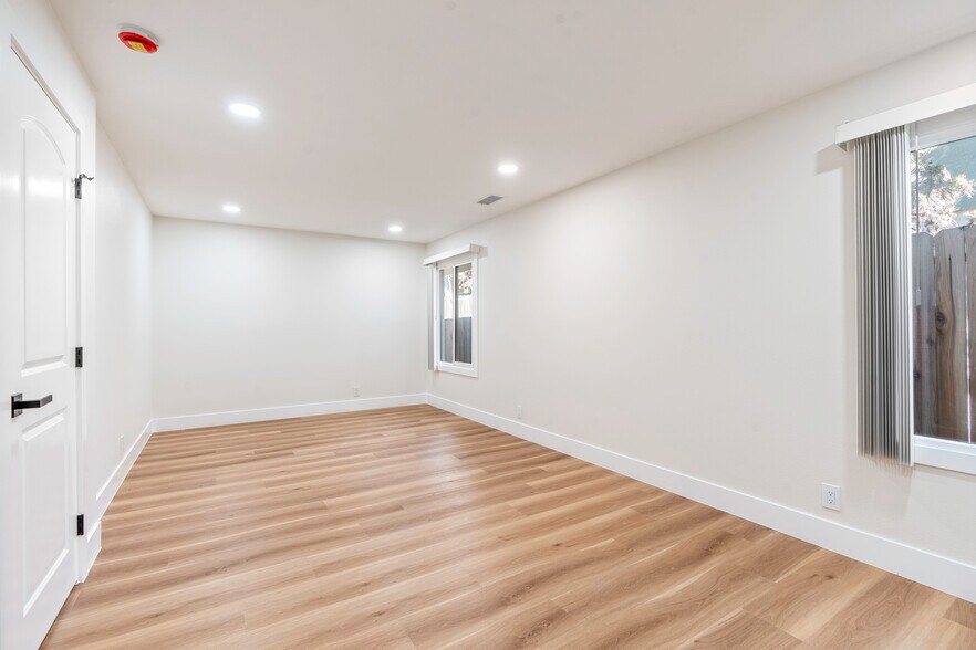 Building Photo - 23831 Pesaro