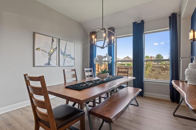 Building Photo - 4945 Strada Dr