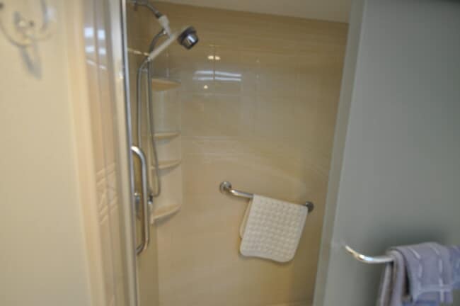 Building Photo - 3510 Oaks Way