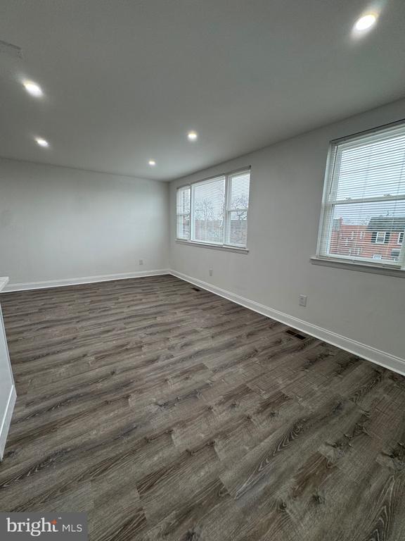 Building Photo - 9762 Hilspach St