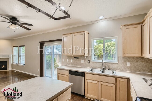 Building Photo - Beautiful Home in Prime North Plains Location – Walk to Parks & Downtown! Special $150 credit on ...