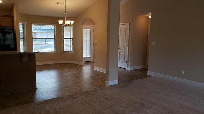 Building Photo - 6328 Parakeet Trail