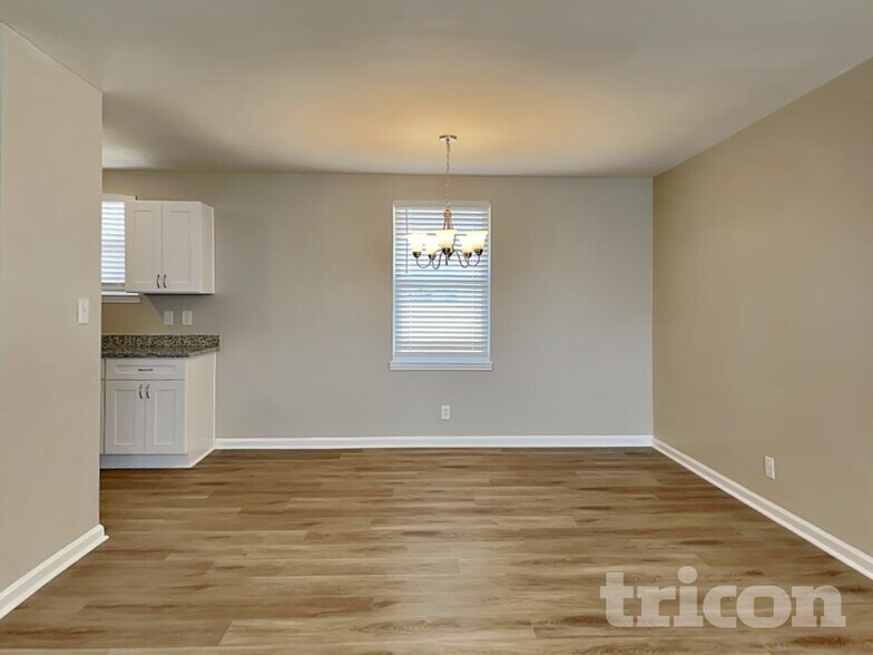 Building Photo - 213 Walnut Crest Dr