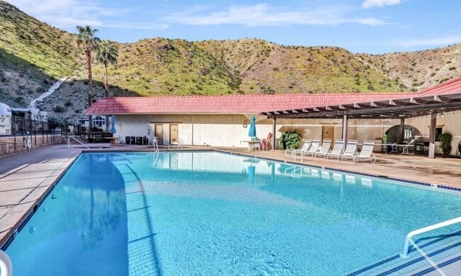 Building Photo - 69333 E Palm Canyon Dr
