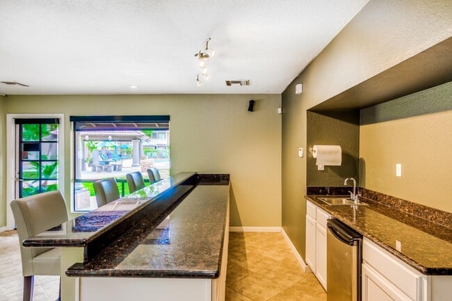 Building Photo - 5995 N 78th St