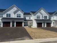Building Photo - 401 Erie Rdg Dr