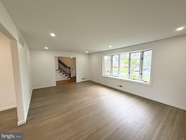 Building Photo - 7 Orchid Ln