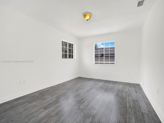 Building Photo - 16224 NW 82nd Pl