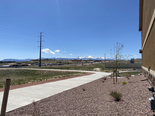 Building Photo - 7506 Red Creek View