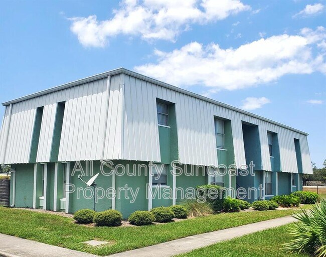 Building Photo - 7450-7435 35th St N