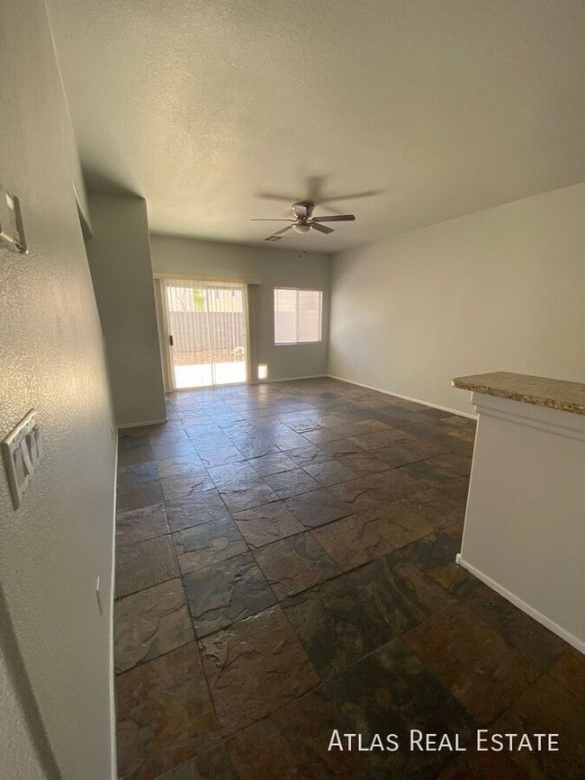 Building Photo - 8004 Park Bench Ct