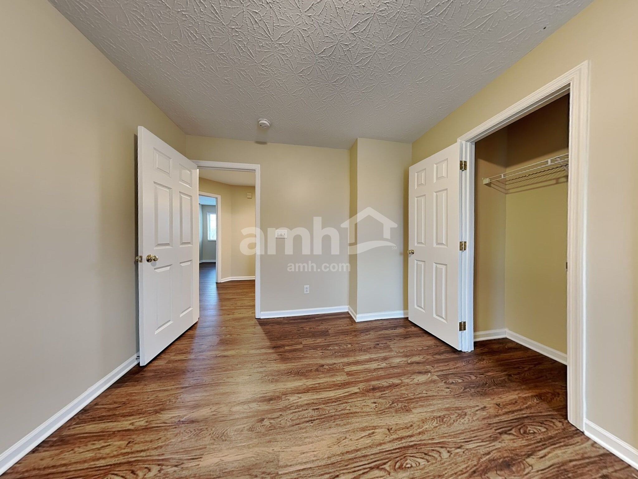 Building Photo - 210 Waterstone Dr