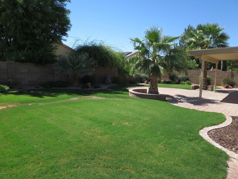For $2295 Landscaper maintenance is included - 9139 W Davis Rd