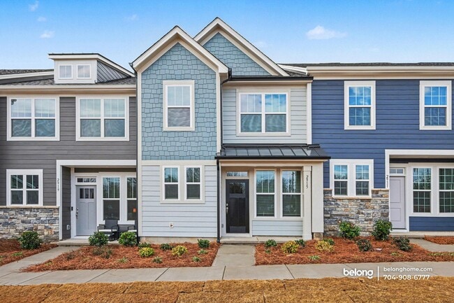 Building Photo - 2915 Herringbone Rd