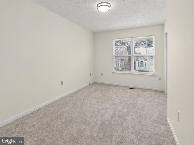 Building Photo - 6120 Gray Wolf Ct
