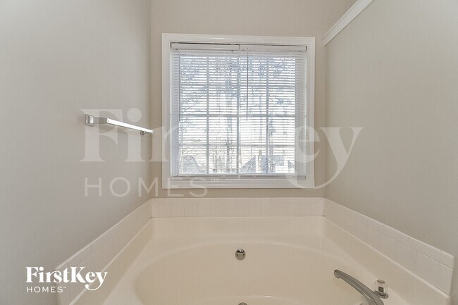 Building Photo - 165 Hibiscus Trail