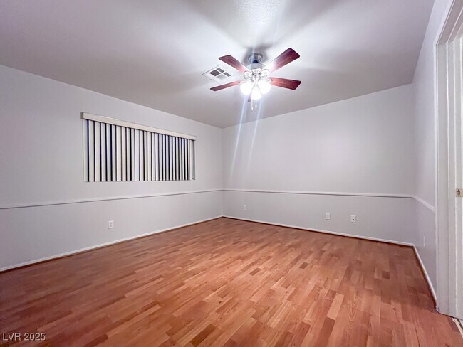 Building Photo - 5532 Great Divide St