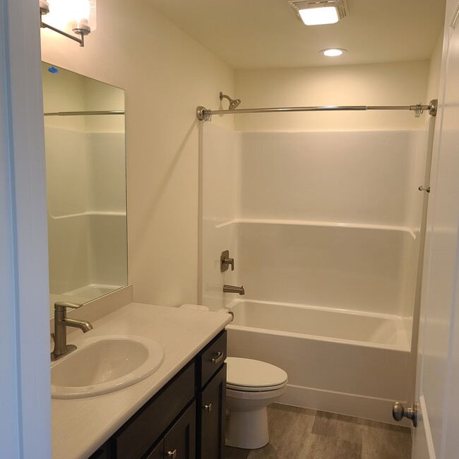 Building Photo - 510 Winston Ln