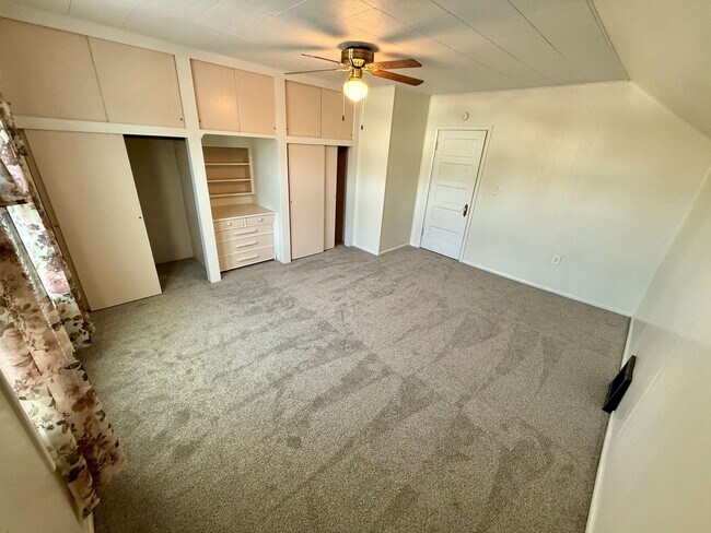 Building Photo - Charming 4-Bedroom, 2-Bath Victorian Home ...
