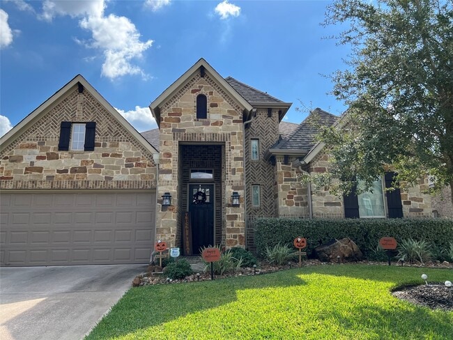 Primary Photo - 20427 Montecrest Cir