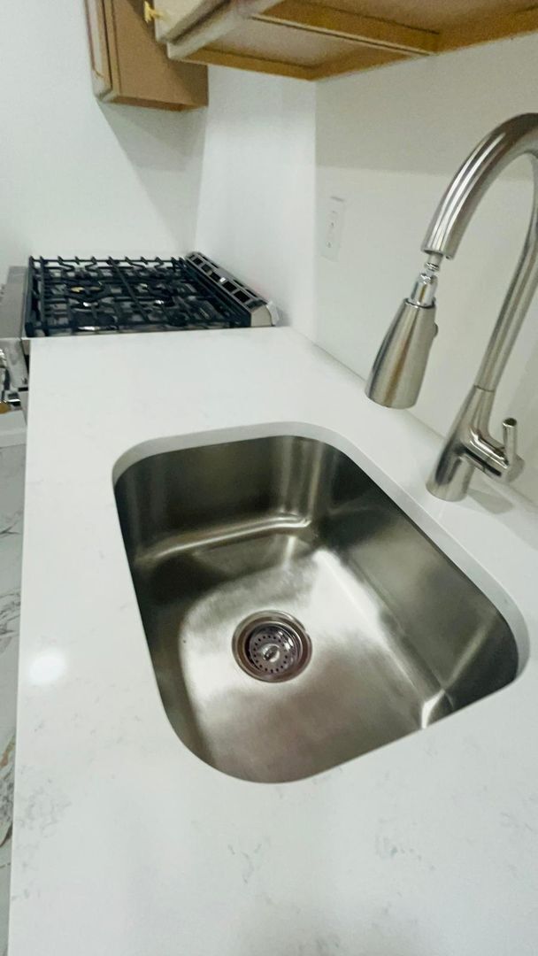 Building Photo - 118 County Rd