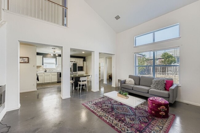 Building Photo - 928 Sally Lunn Way