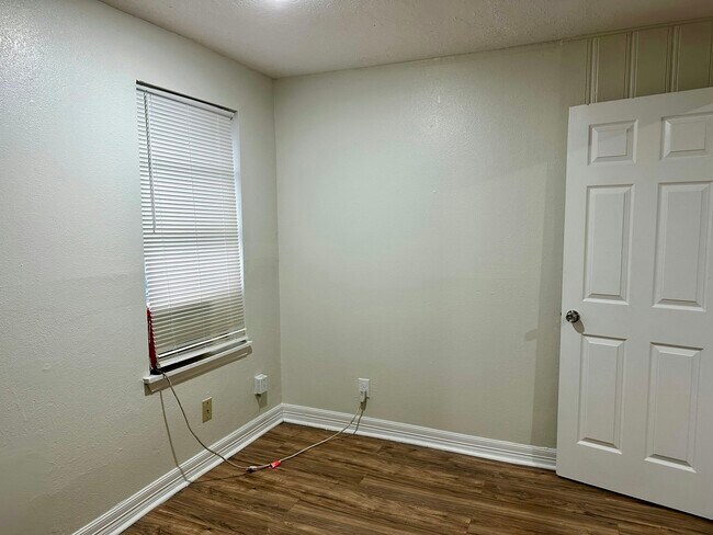 Building Photo - 6833 Avenue C
