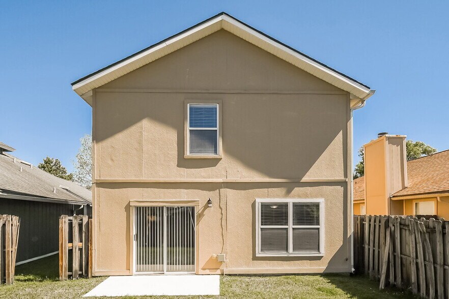 Building Photo - 6740 Newgate Cir E