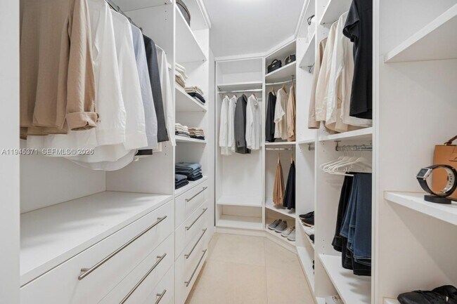 Building Photo - 6365 Collins Ave