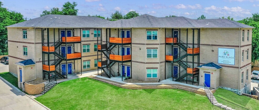 Building Photo - 1410 Park Pl