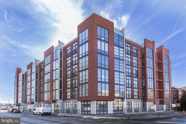 Building Photo - 2120 Vermont Ave NW