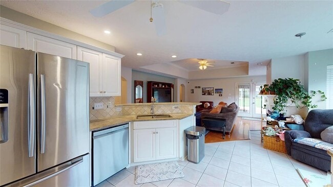 Building Photo - 629 Linden Ln