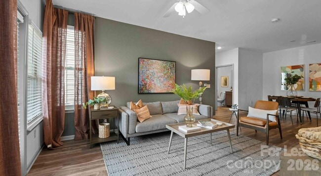 Building Photo - 15155 Ollie Dr