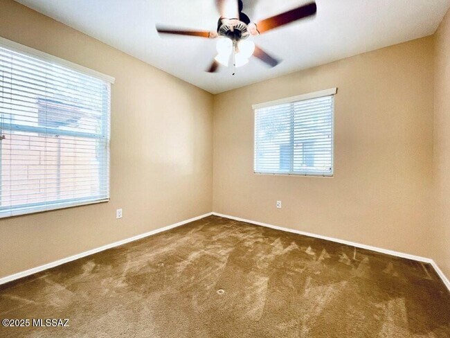 Building Photo - 2736 N Neruda Ln