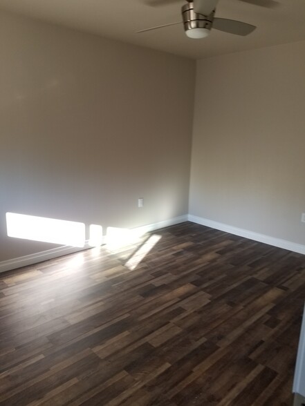 Bedroom - 15263 North Shore Dr