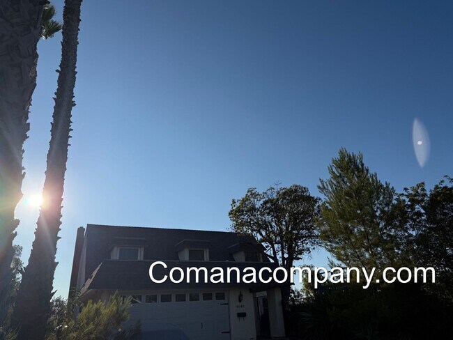 Building Photo - Gorgeous 5BR/3BA 2story home w SOLAR, view...