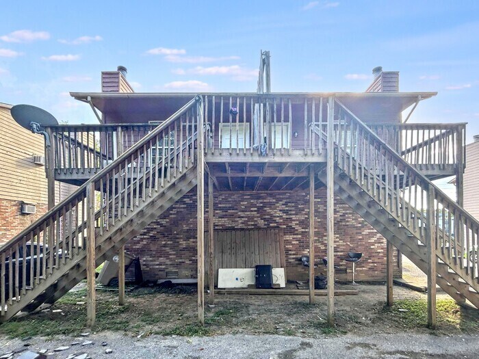 Building Photo - 5118 Linbar Dr