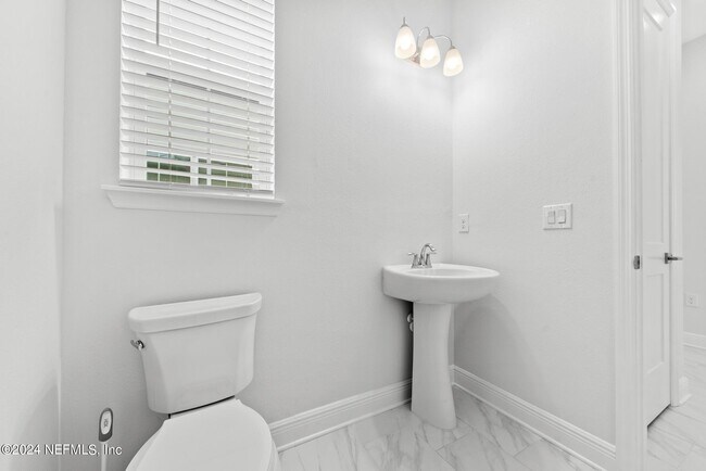 Building Photo - 467 Rum Runner Wy