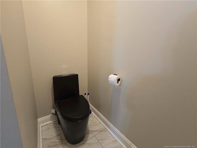 Building Photo - 501 Mildenhill Rd