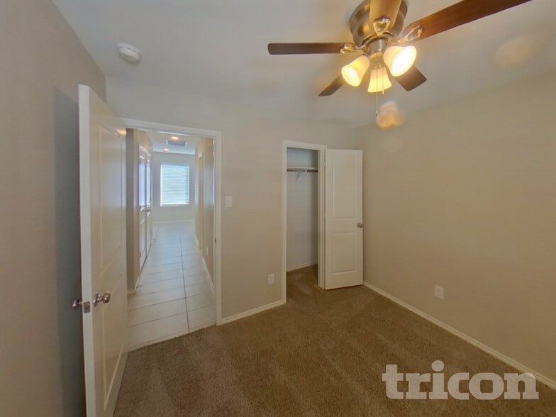 Building Photo - 112 Cornstalk Ln