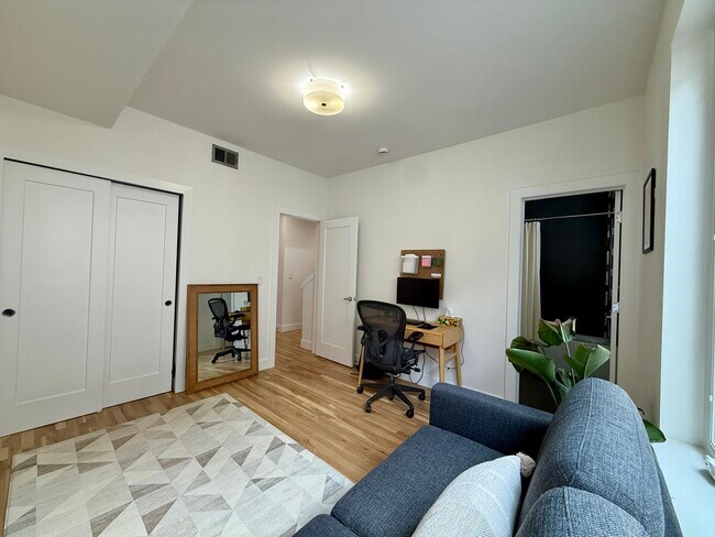 Building Photo - 4463 Tennyson St